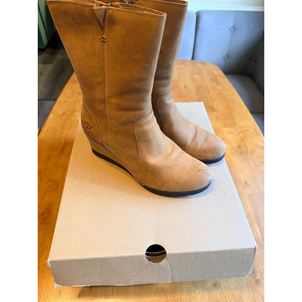 UGG Adirondack Tall Wedge Boots Tan Leather Waterproof Wool Lined 1012555 Size 9